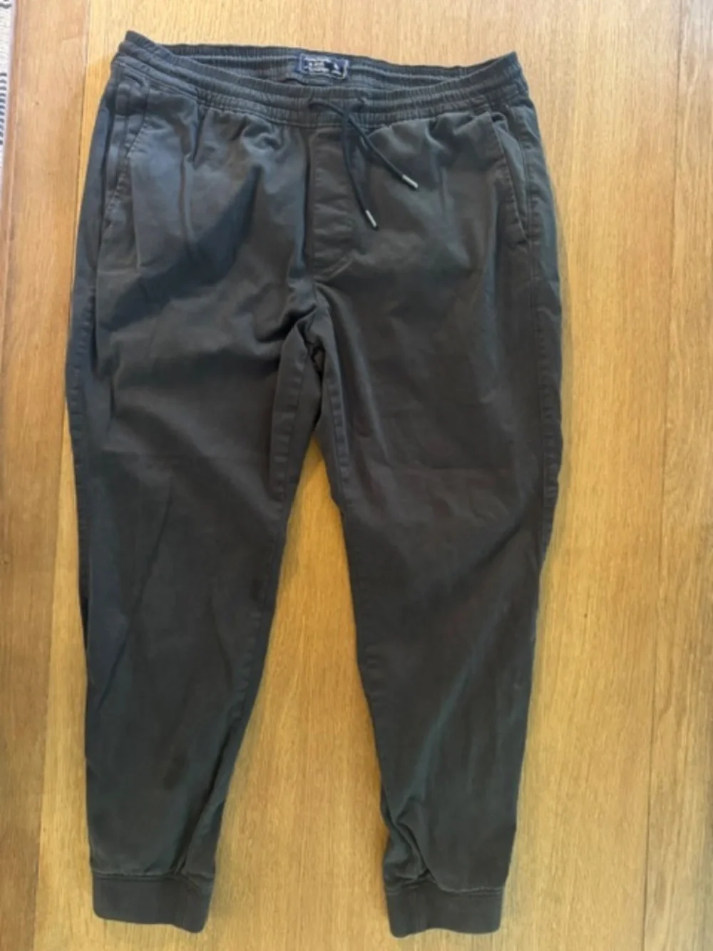 Abercrombie & Fitch Men's Chino Jogger Pants. XL. Stretch. Black